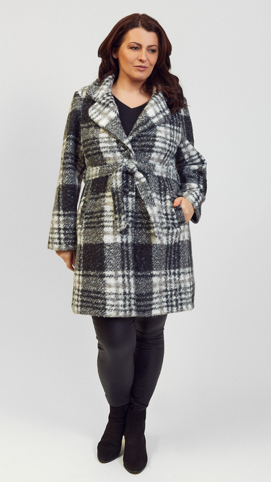 Women's short elegant wool classic coat