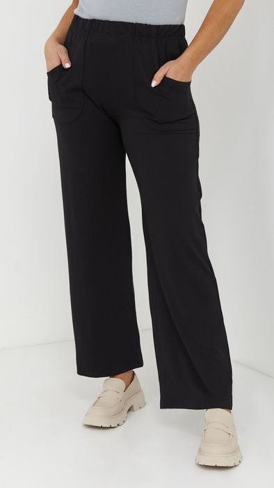 Black women's wide, loose trousers with pockets