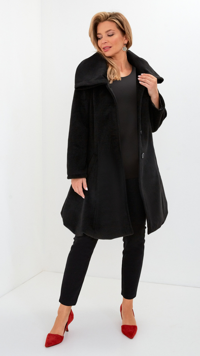 Women's black alpaca winter coat with a collar