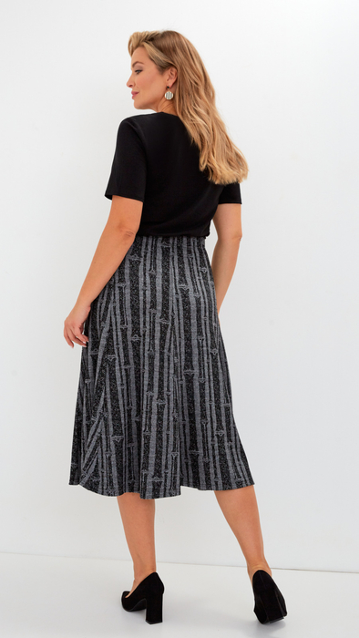 Women's grey - black long skirt with a pattern