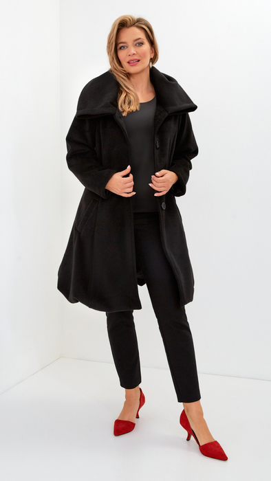 Women's black alpaca winter coat with a collar