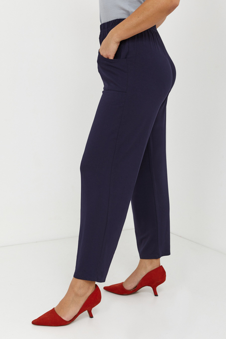 Weite, weite Damenhose in Marineblau mit Taschen