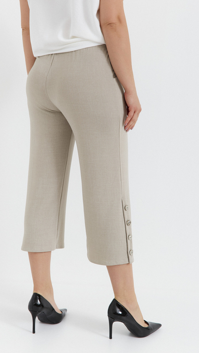 Leinenfarbene Damen-Sommerweite 3/4-Hose im Jeans-Stil