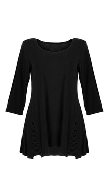 Black tunic adorned with an unique trimming plait