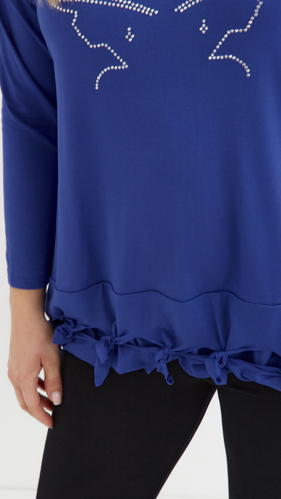 Cornflower women's loose, elegant blouse with an application