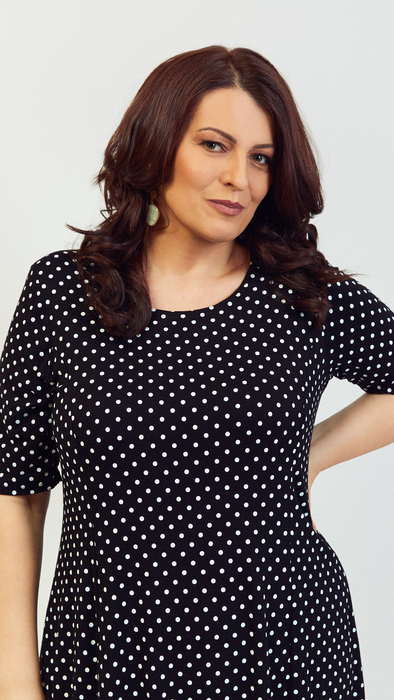 Czarna sukienka damska elegancka letnia