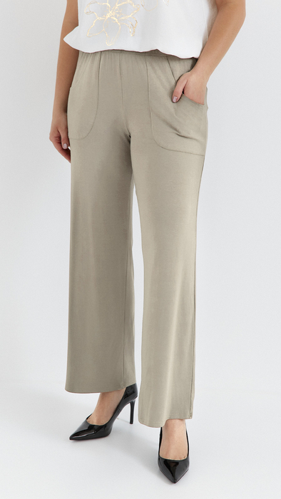 Hellbeige weite Damenhose mit Taschen a'la Jeans