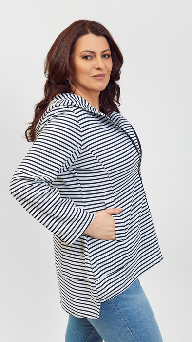 Women's sweatshirt zipped into stripes