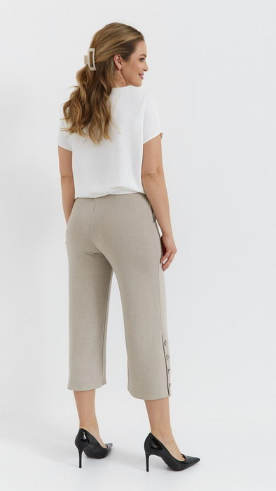 Leinenfarbene Damen-Sommerweite 3/4-Hose im Jeans-Stil