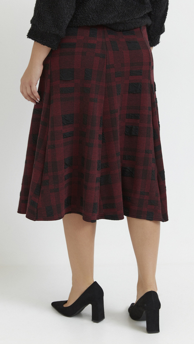 Roter langer warmer karierter Rock für Damen