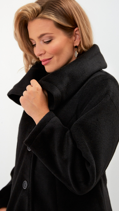 Women's black alpaca winter coat with a collar